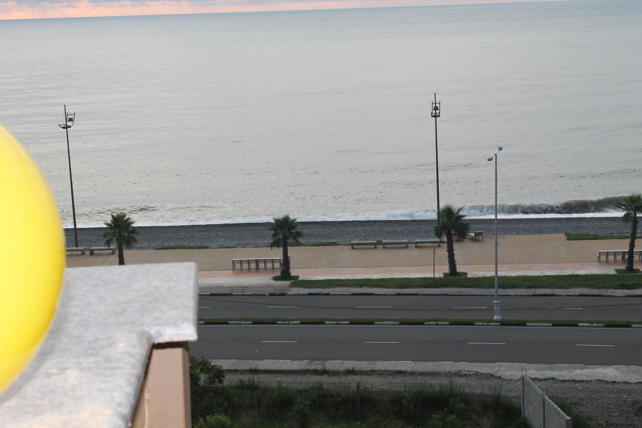 Hotel Temo in Batumi Exterior foto