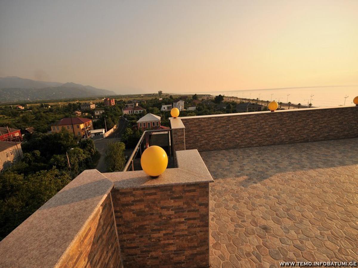 Hotel Temo in Batumi Exterior foto