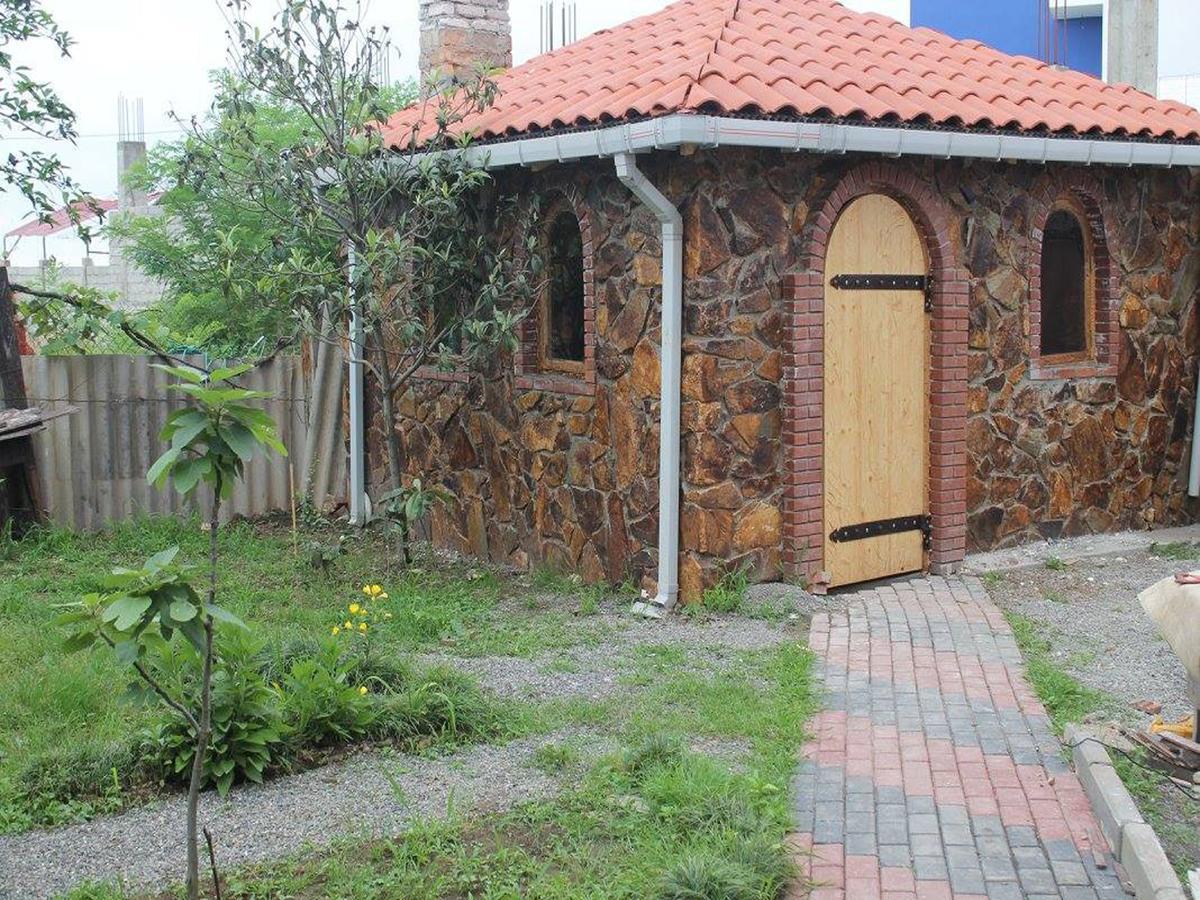 Hotel Temo in Batumi Exterior foto